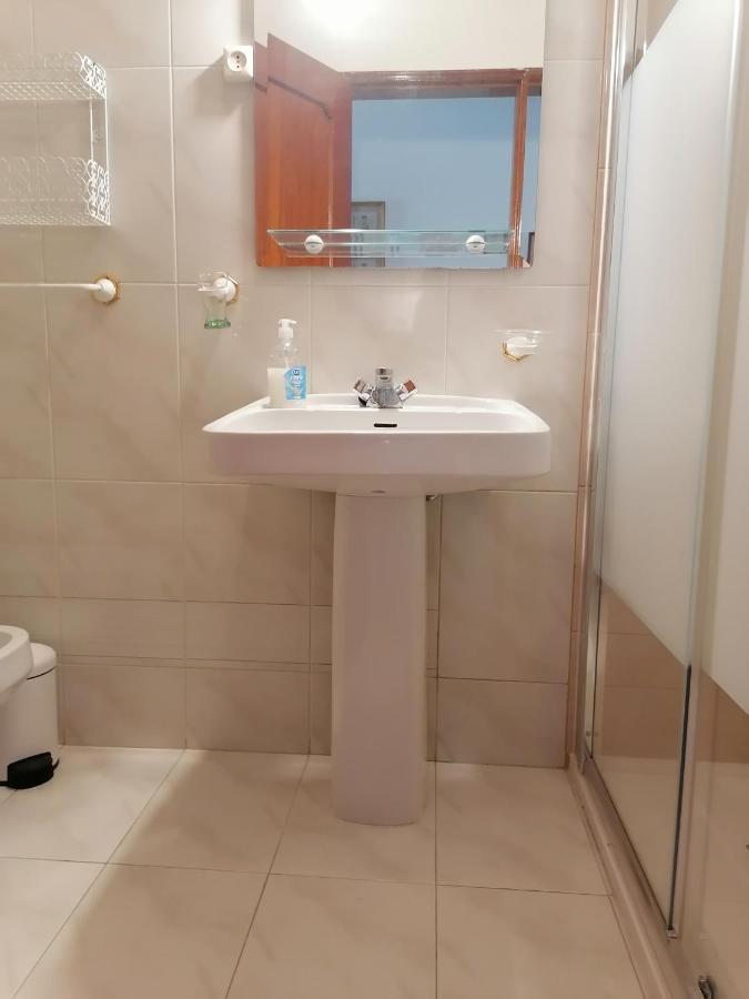 Leonel Barcelos Apartment *
